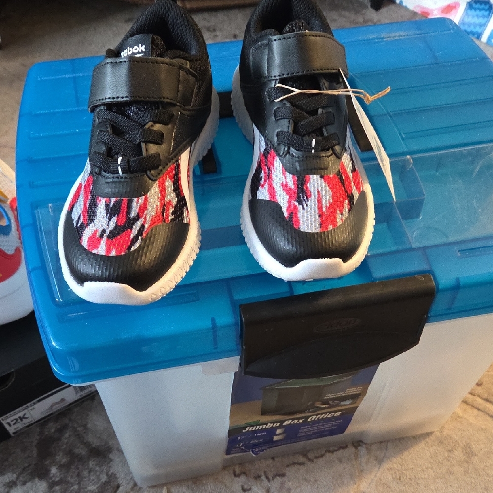 Reebok Kids Black and Red Patterned Sneakers